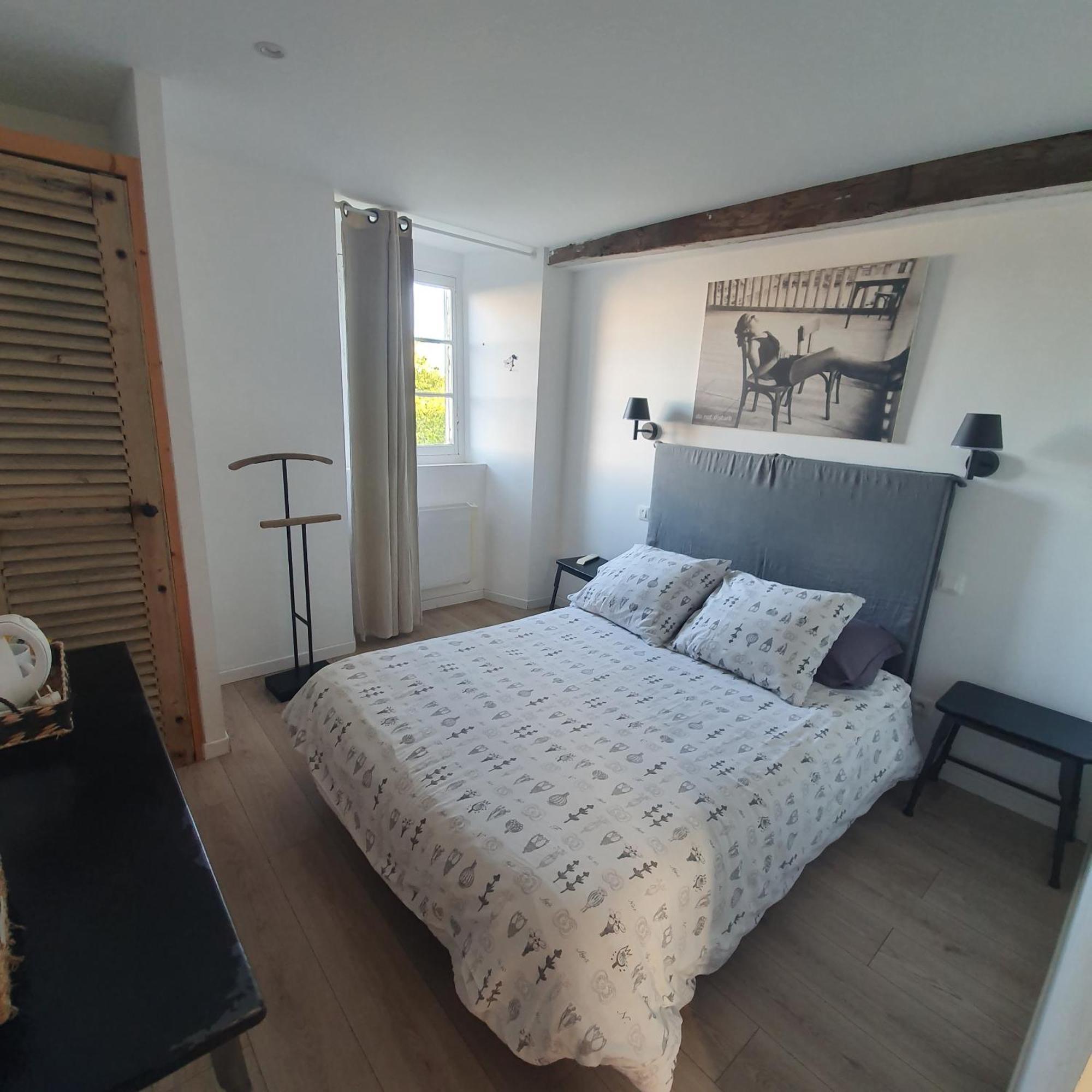 Le Mole Bed and Breakfast La Flotte Δωμάτιο φωτογραφία